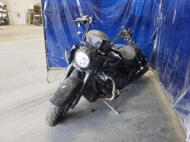 2017 HARLEY-DAVIDSON FLHRXS 1HD1KVC28HB695156