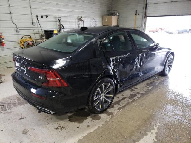 2022 VOLVO S60 B5 MOM 7JRL12TZ2NG174278