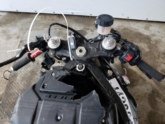 2011 YAMAHA YZF-R1 JYARN23E8BA011249