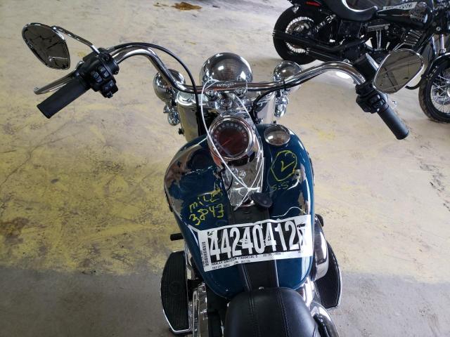 2021 HARLEY-DAVIDSON FLHC 1HD1YAJ18MB036876