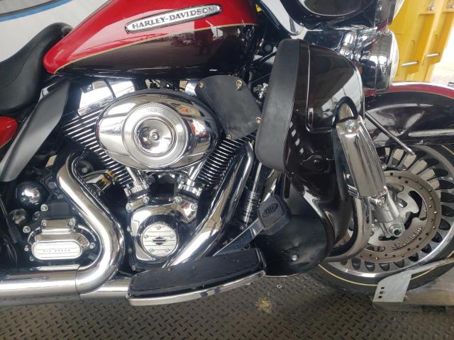 2011 HARLEY-DAVIDSON FLHTK 1HD1KEM17BB674179