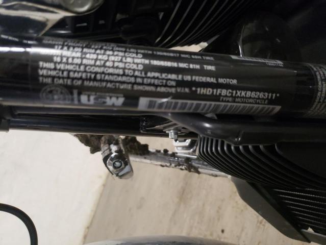 2019 HARLEY-DAVIDSON FLHR 1HD1FBC1XKB626311