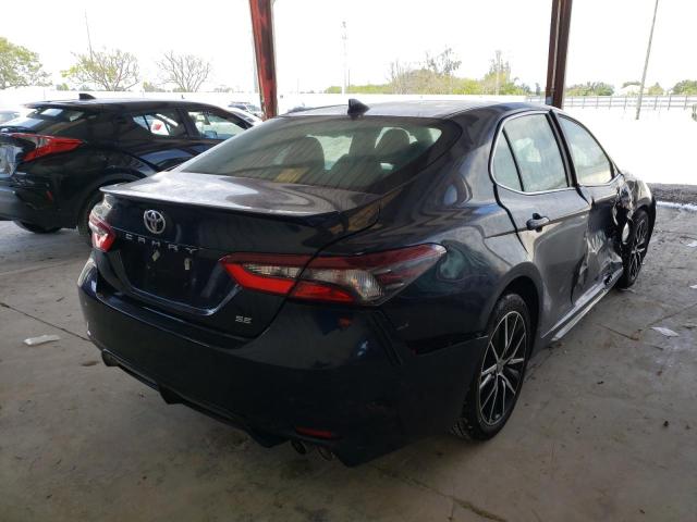 4T1G11AK9MU486268 Toyota Camry Se 2021. Фото: 3