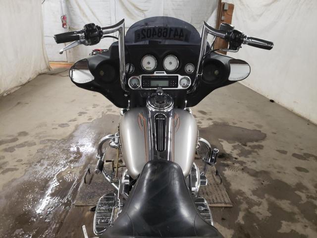 2007 HARLEY-DAVIDSON FLHX 1HD1KB4107Y604154