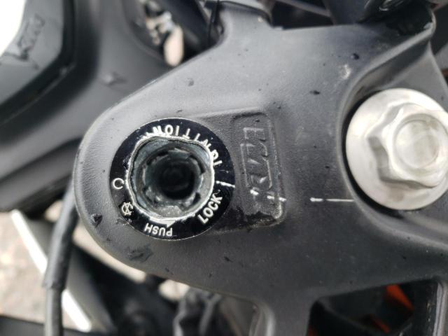 2016 KTM 390 DUKE MD2JYJ402GC247584