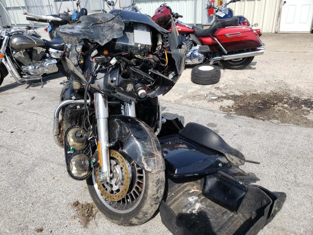 2013 HARLEY-DAVIDSON FLTRU ROAD 1HD1KGM19DB689572