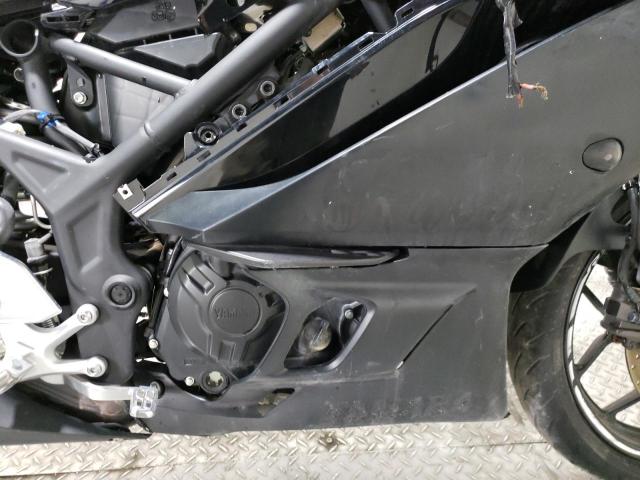 2021 YAMAHA YZFR3 A MH3RH18Y3MK005821