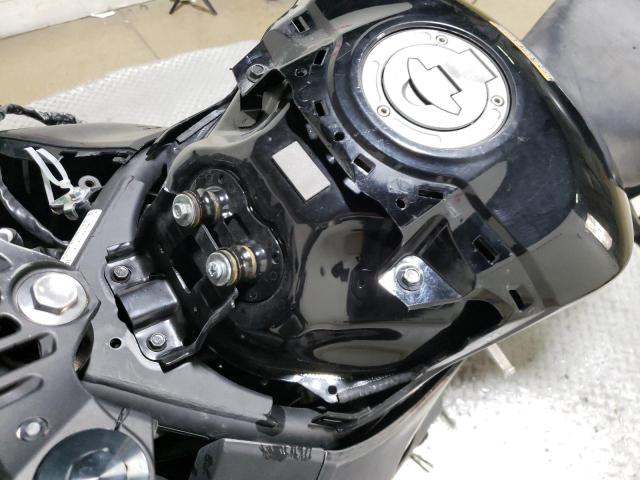 2021 YAMAHA YZFR3 A MH3RH18Y3MK005821