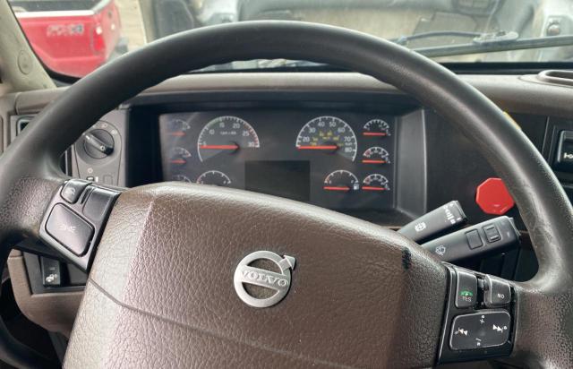 2017 VOLVO VN VNL 4V4N19EH8HN987052