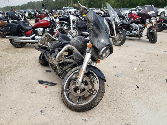 Salvage motorcycles for sale at Greenwell Springs, LA auction: 2017 Harley-Davidson Flhxs Street