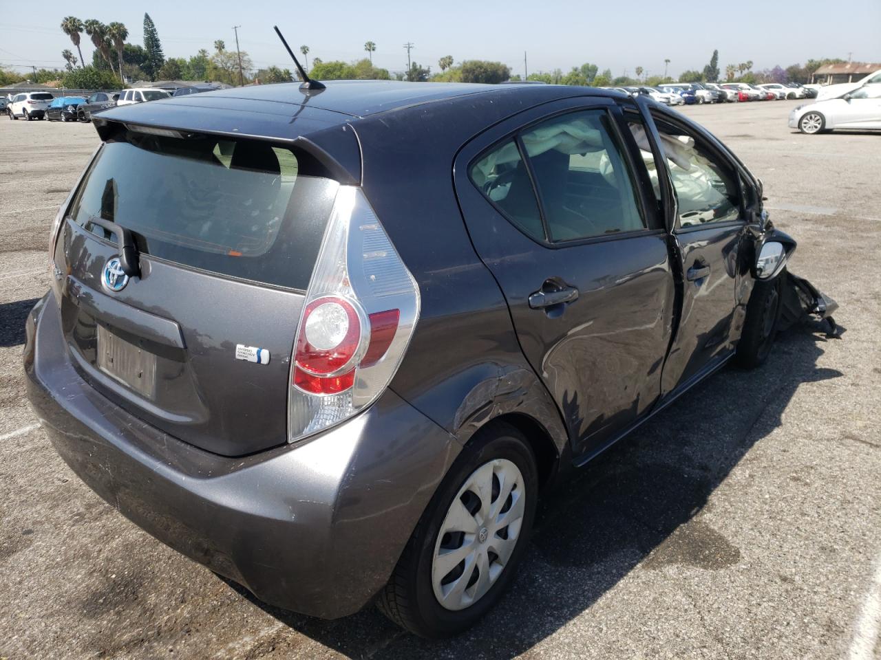 2014 Toyota Prius C vin: JTDKDTB38E1061197