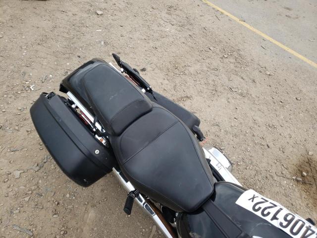 2018 HARLEY-DAVIDSON FLSB SPORT 1HD1YMJ6XJC069736