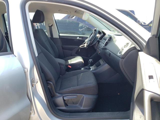 WVGAV3AX1DW576200 Volkswagen Tiguan S 2013. Фото: 4