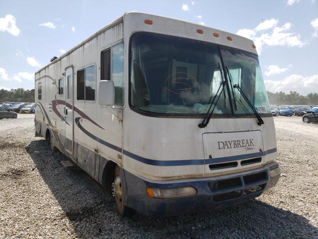 Workhorse Custom Chassis salvage cars for sale: 2003 Workhorse Custom Chassis Motorhome