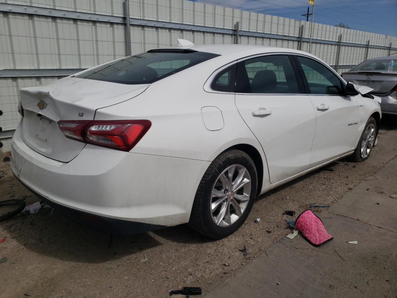 2020 Chevrolet Malibu - Image 4