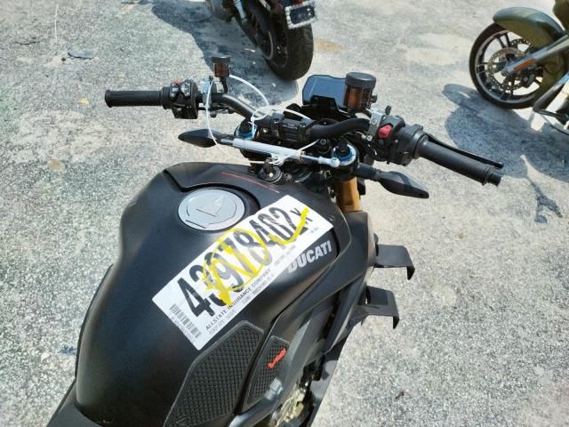 2021 DUCATI STREETFIGH ZDMFAKNW3MB005885