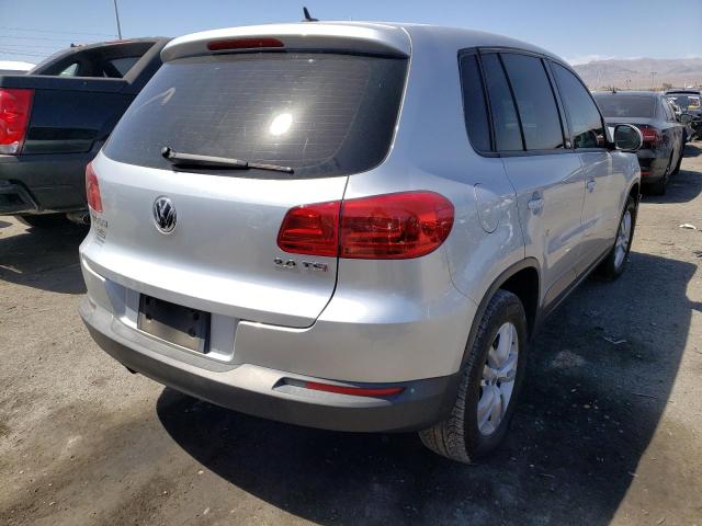 WVGAV3AX1DW576200 Volkswagen Tiguan S 2013. Фото: 3