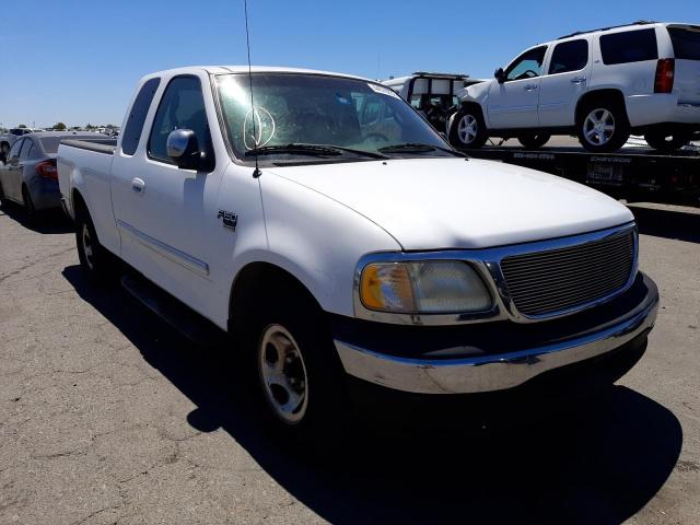 Salvage cars for sale from Copart Fresno, CA: 2001 Ford F150