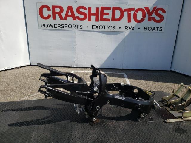 2022 SUZUKI GSX1300 RR JS1EJ11D9N7100147