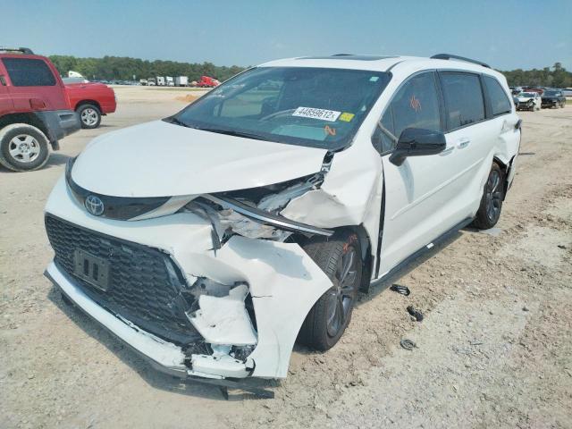 2022 TOYOTA SIENNA XSE 5TDXRKEC5NS077728