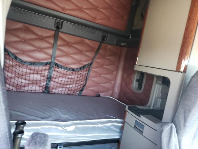 3AKJGLD66FSGE5111 Freightliner Cascadia 1 2015. Фото: 5