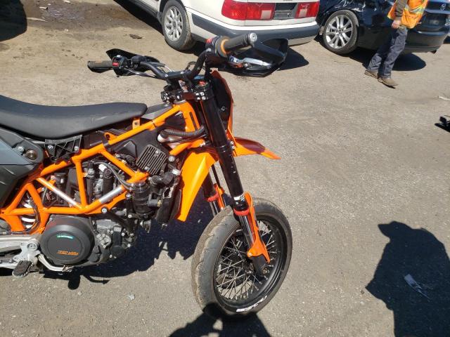 2021 KTM 690 SMC R VBKLSV40XMM709997