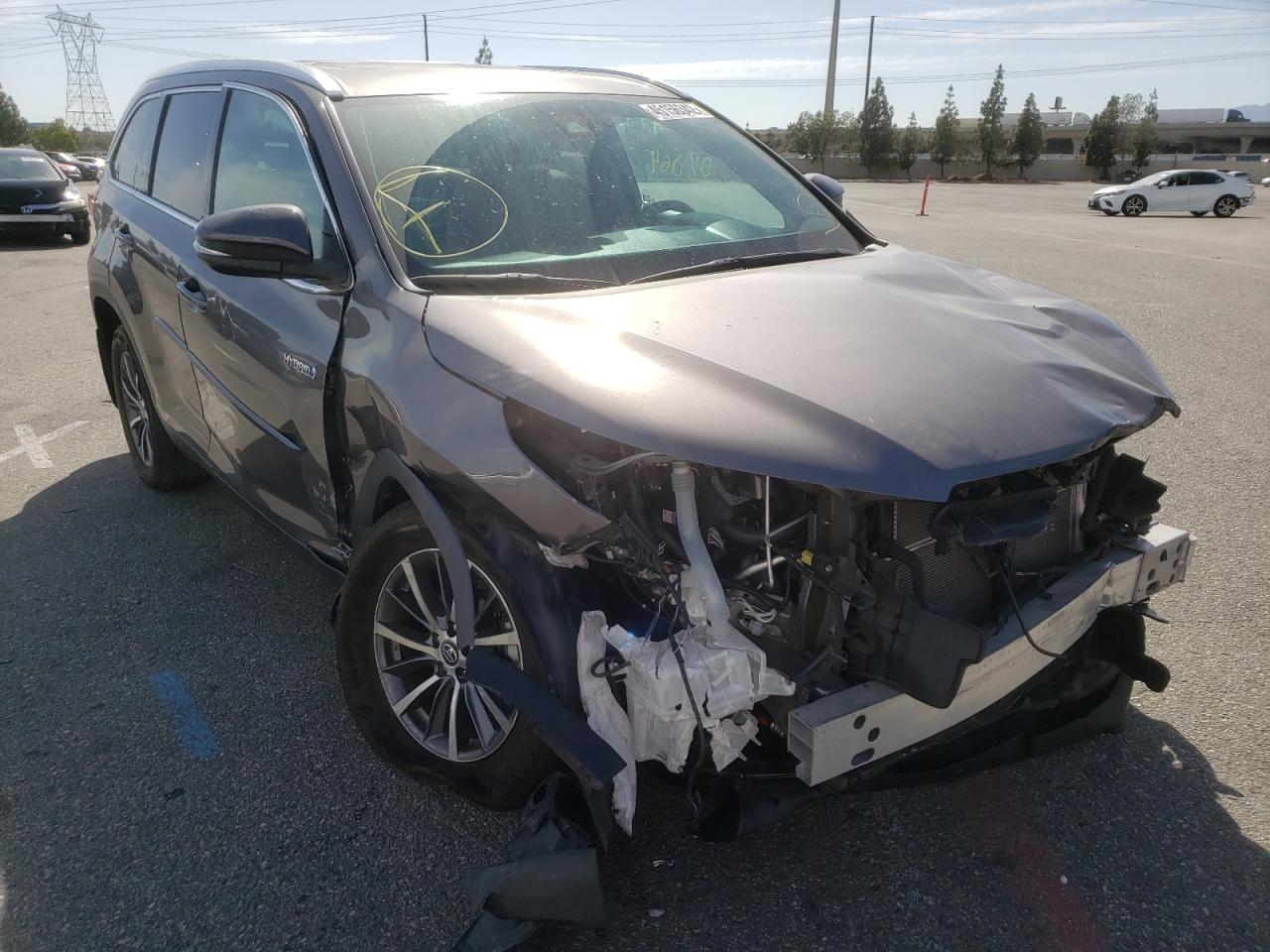 2019 Toyota Highlander Hybrid de vânzare în Rancho Cucamonga, CA - Front End