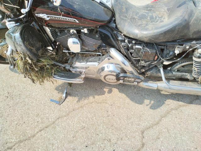 2011 HARLEY-DAVIDSON FLHXSE2 - 1HD1PZ816BB950399