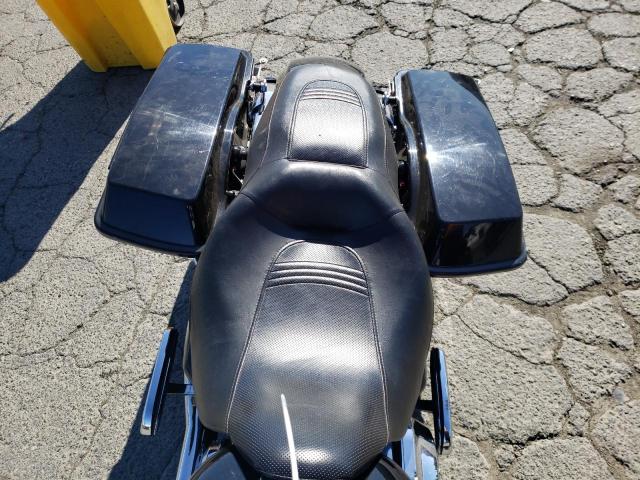 2009 HARLEY-DAVIDSON FLHX 1HD1KB4119Y610533
