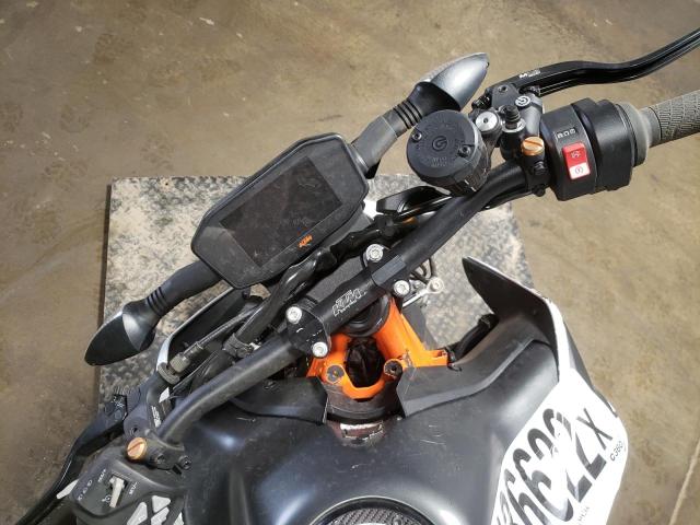 2020 KTM 890 DUKE R VBKTU9402LM800200