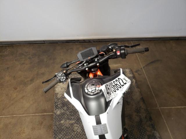 2020 KTM 890 DUKE R VBKTU9402LM800200