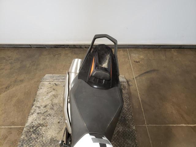 2020 KTM 890 DUKE R VBKTU9402LM800200