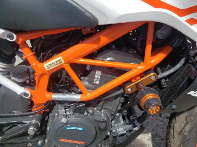 2017 KTM 390 DUKE MD2JPJ402HC209597