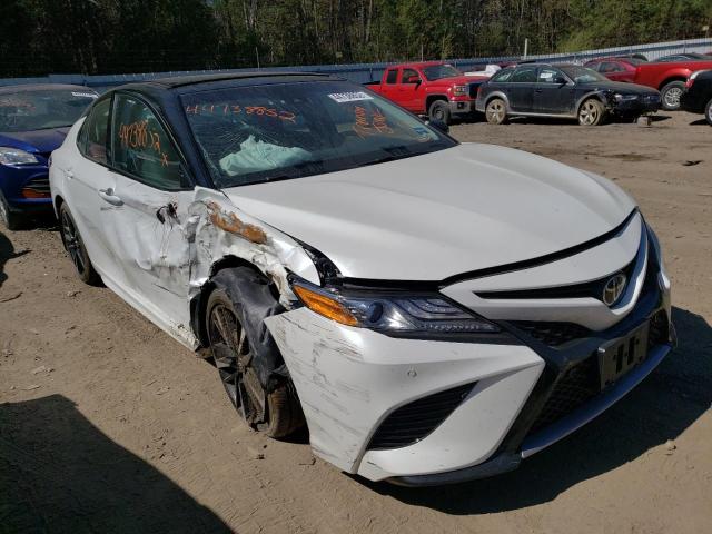Salvage cars for sale from Copart Lyman, ME: 2018 Toyota Camry XSE