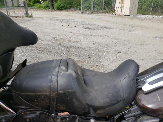 2011 HARLEY-DAVIDSON FLHTK 1HD1KEM1XBB607673