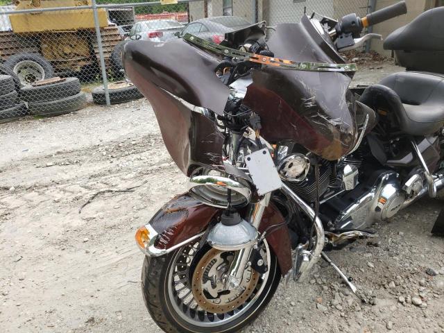 2011 HARLEY-DAVIDSON FLHTK 1HD1KEM1XBB607673