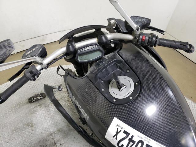 2011 DUCATI DIAVEL ZDM13BLW1BB001001