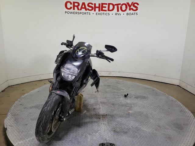 2011 DUCATI DIAVEL ZDM13BLW1BB001001