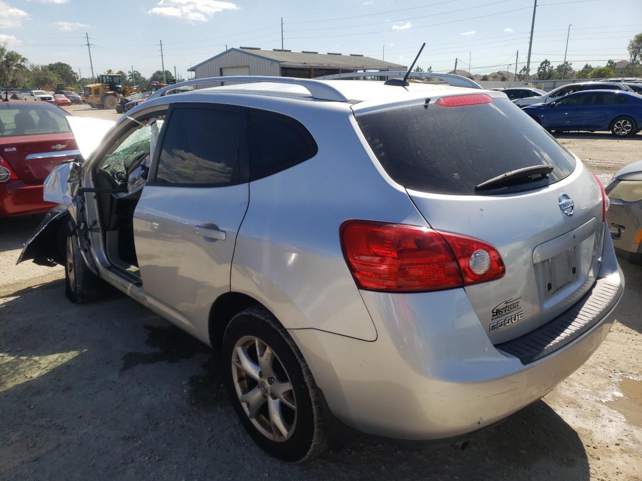 2009 Nissan Rogue - Image 3