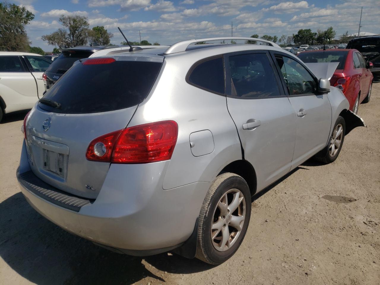 2009 Nissan Rogue - Image 4