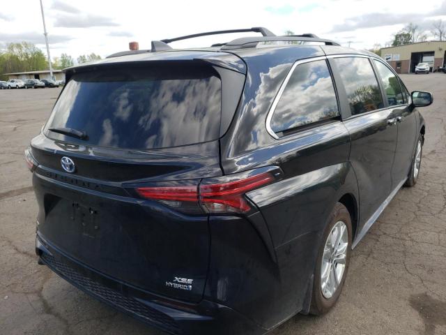 2022 TOYOTA SIENNA XSE 5TDDSKFC3NS052820