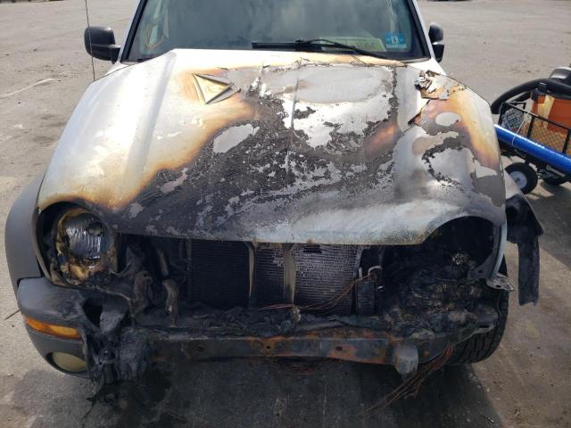 1J4GL48K22W348850 Jeep Liberty Sport