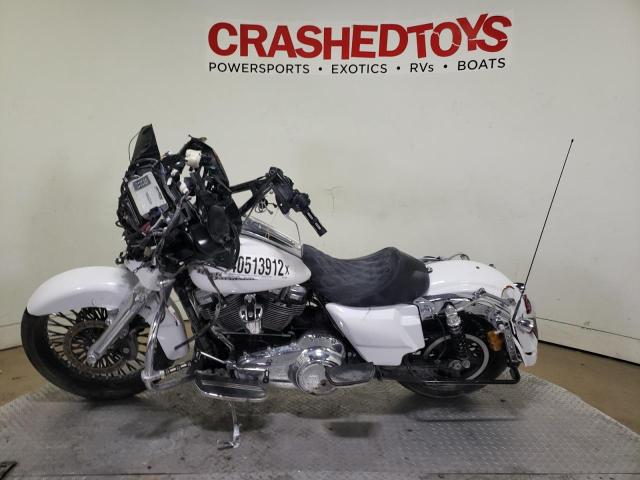 2017 HARLEY-DAVIDSON FLHXS STRE 1HD1KRC18HB641967