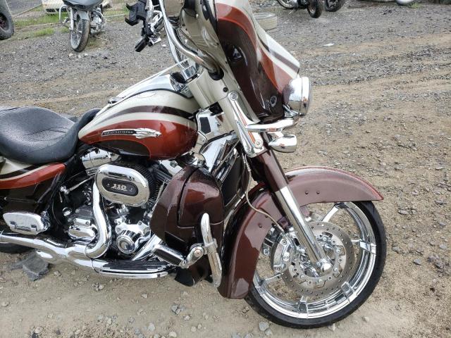 2011 HARLEY-DAVIDSON FLHXSE2 1HD1PZ815BB950071