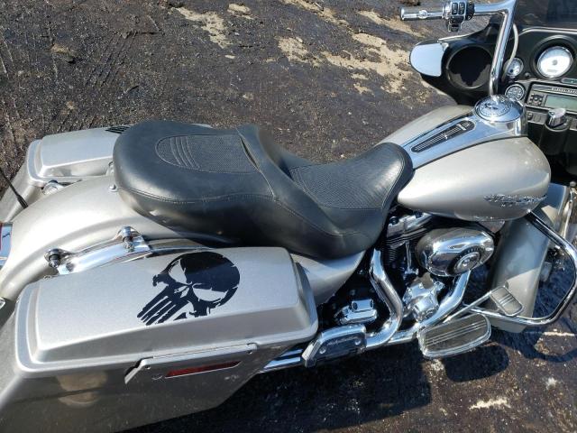 2009 HARLEY-DAVIDSON FLHX 1HD1KB4129Y654525