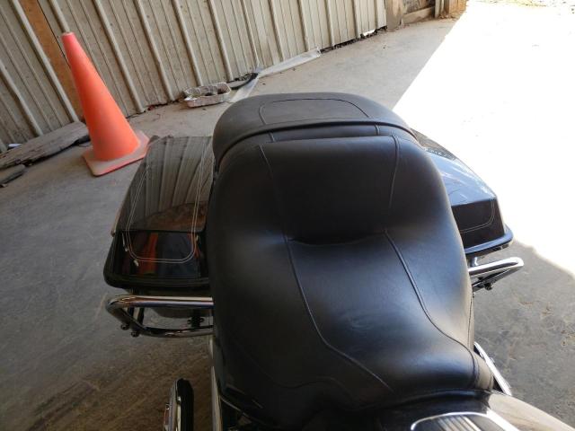 2010 HARLEY-DAVIDSON FLHTCU 1HD1FC411AB672001