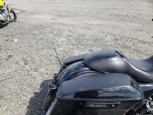 2019 HARLEY-DAVIDSON FLHX 1HD1KBC17KB634474