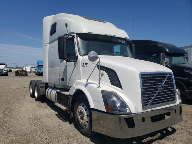 Salvage trucks for sale at Dyer, IN auction: 2012 Volvo VN VNL