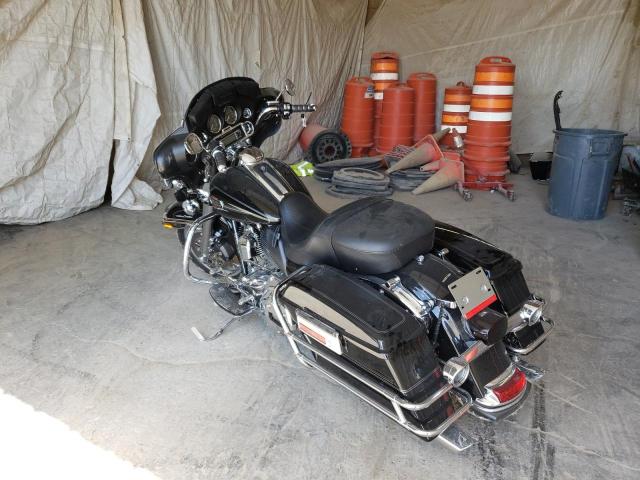 2010 HARLEY-DAVIDSON FLHTCU 1HD1FC411AB672001
