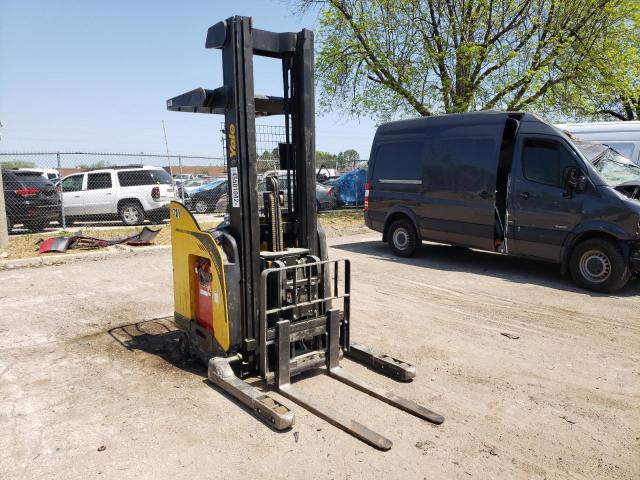 Salvage cars for sale from Copart Wheeling, IL: 2015 Yale Forklift